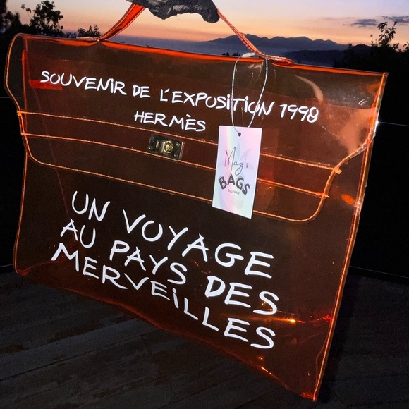 Hermรจs: Vinyl Kelly Souvenir De L'Exposition PVC Beach Tote Bag - Picture 7 of 17